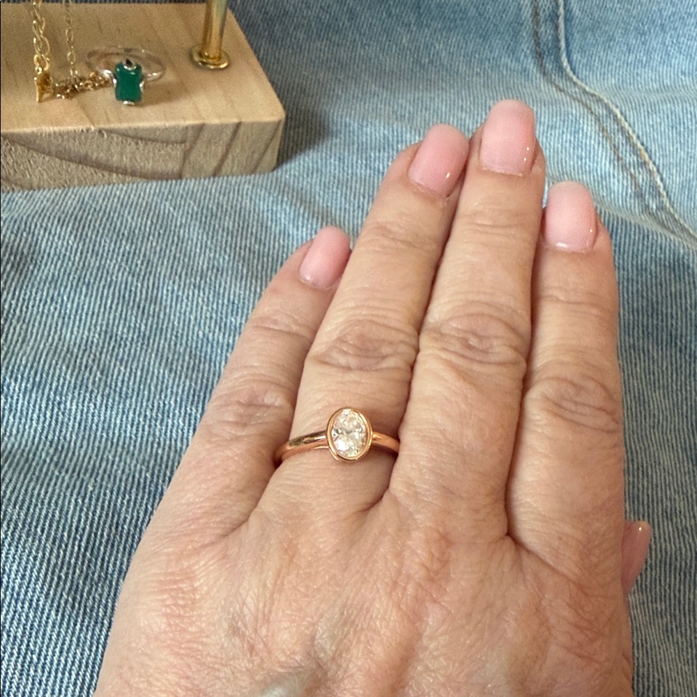 Delicate Gold Oval Ring with Clear Stone - Women Jewelry